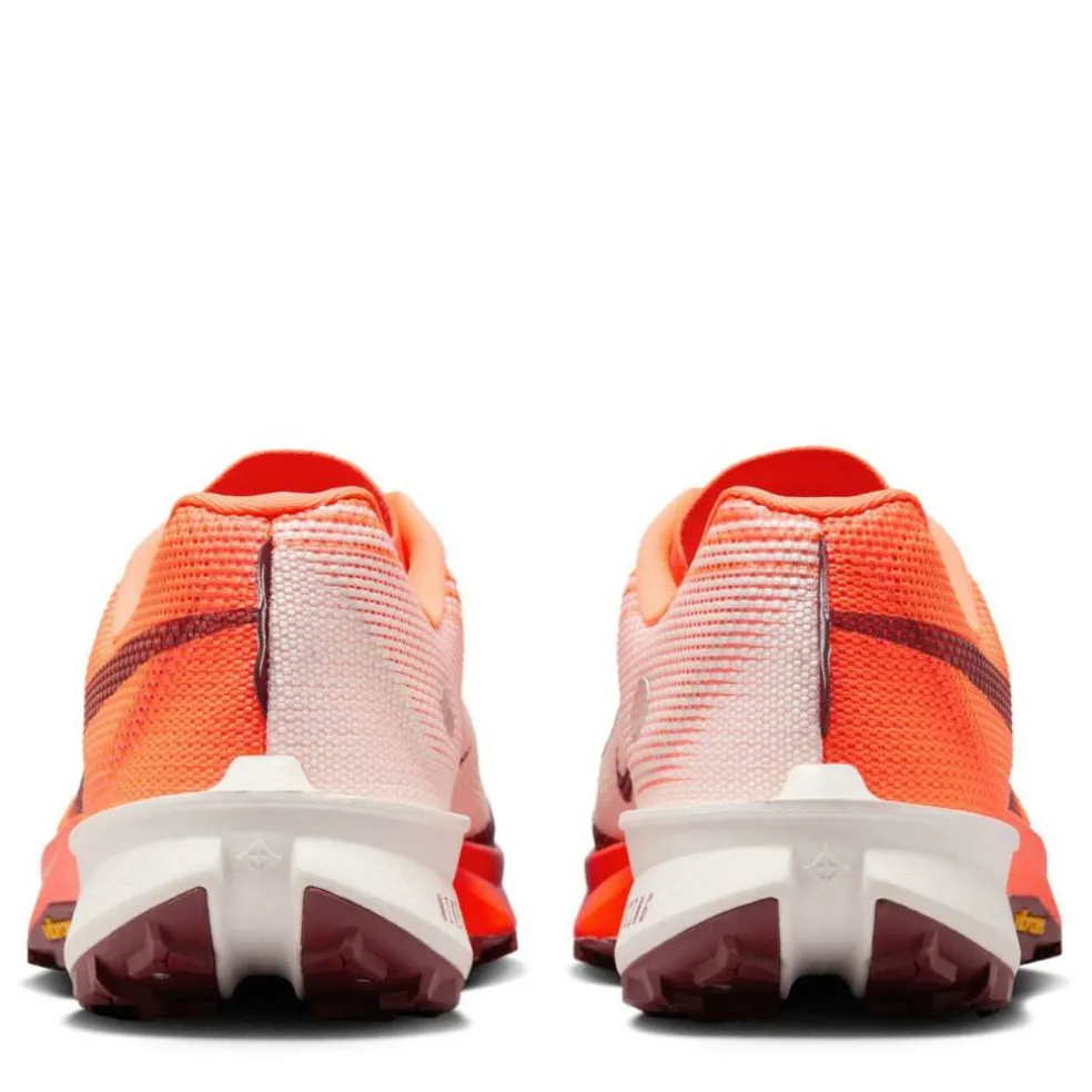 Kiger 10 Trail Running Shoes Mens