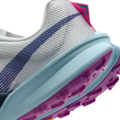Kiger 10 Trail Running Shoes Mens