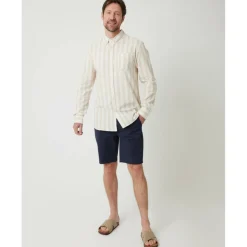 Men's Long-Sleeve Oxford Shirt