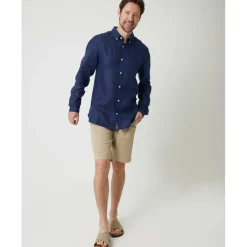 Men's Long-Sleeve Oxford Shirt
