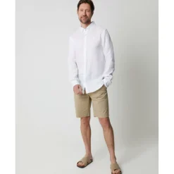Men's Long-Sleeve Oxford Shirt