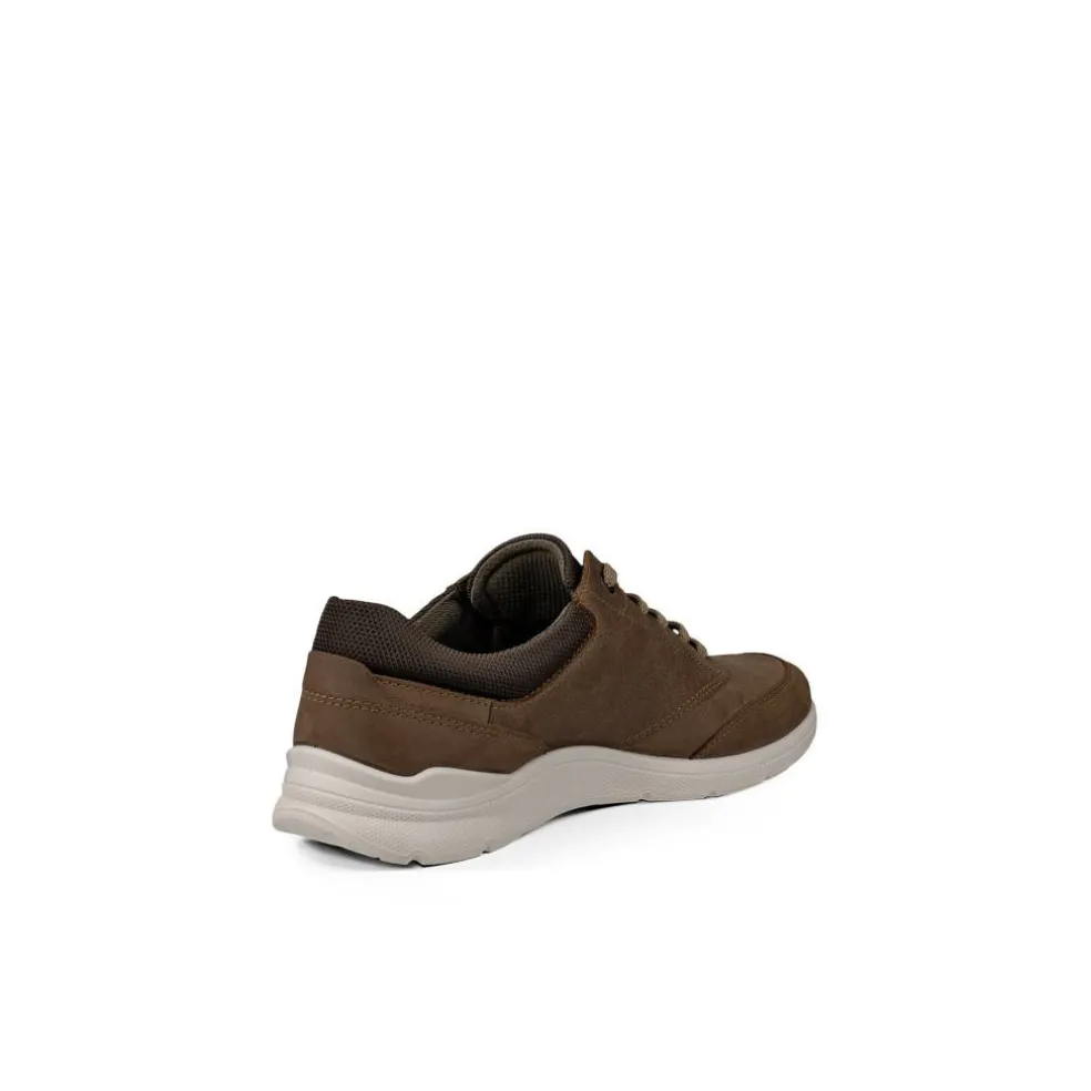 Men's Low-Top Trainers