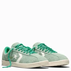 Men's Low-Top Trainers