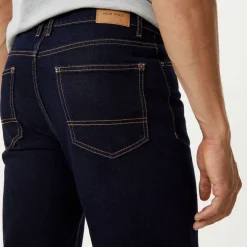 Straight Jeans