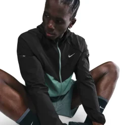 Stride Jacket