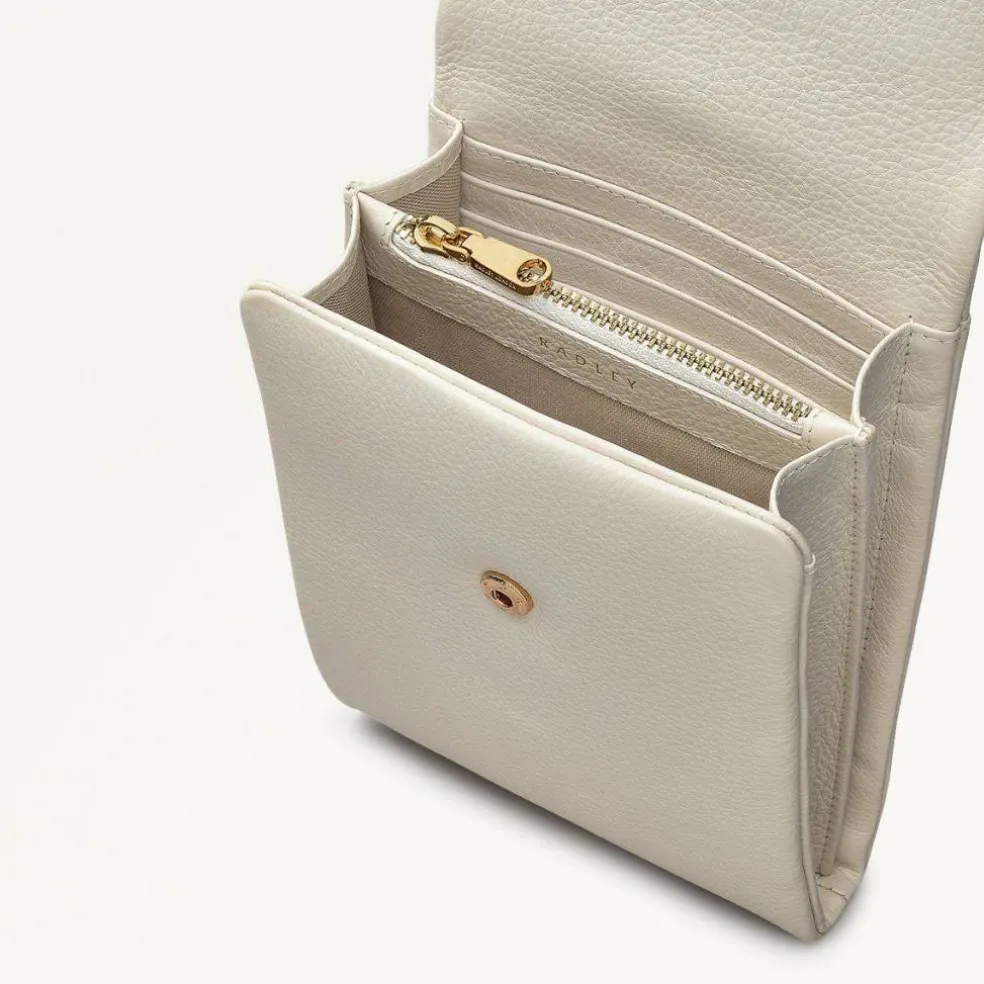 Women's Wallet On Chain